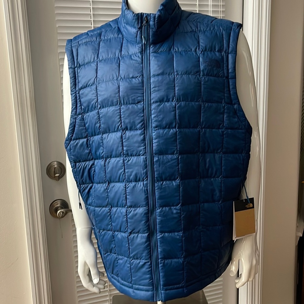 The North Face Thermoball Eco Insulated Quilted Blue Water Resistant Vest XXL